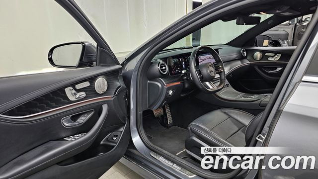 Mercedes-Benz E-Class E220d 4MATIC AMG Line