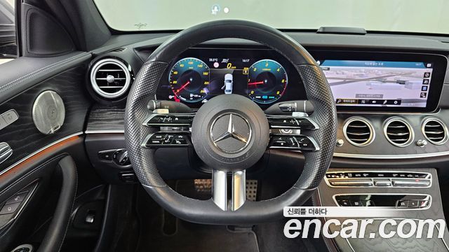 Mercedes-Benz E-Class E220d 4MATIC AMG Line