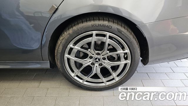 Mercedes-Benz E-Class E220d 4MATIC AMG Line