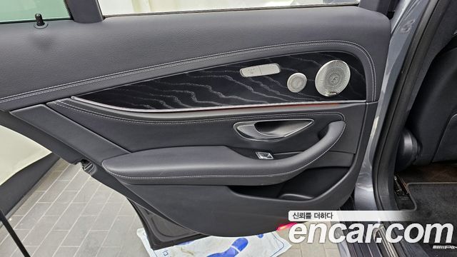 Mercedes-Benz E-Class E220d 4MATIC AMG Line