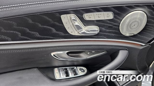 Mercedes-Benz E-Class E220d 4MATIC AMG Line
