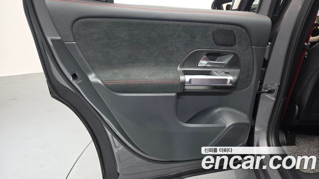Mercedes-Benz GLB-Class AMG GLB35 4MATIC