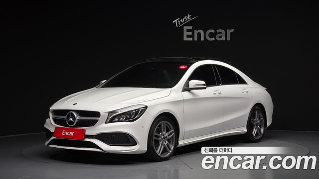 Mercedes-Benz CLA-Class CLA220 AMG Line