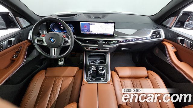 BMW X5 M60i