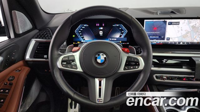 BMW X5 M60i