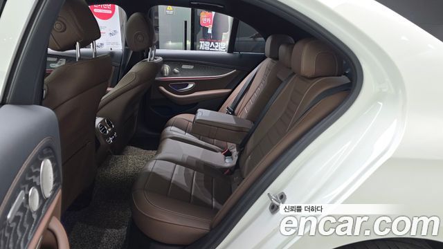 Mercedes-Benz E-Class E350 4MATIC Exclusive