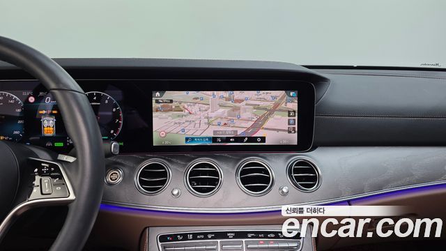 Mercedes-Benz E-Class E350 4MATIC Exclusive