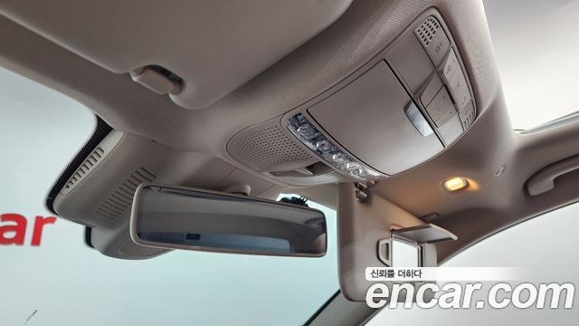 Mercedes-Benz E-Class E300 4MATIC Avnatgarde