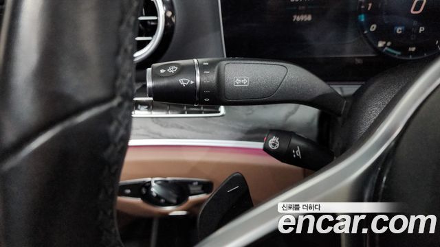 Mercedes-Benz E-Class E300 4MATIC Avnatgarde