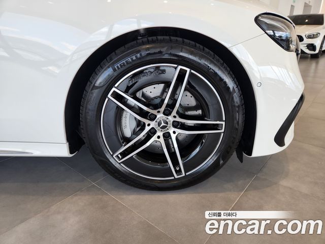 Mercedes-Benz E-Class E200 AMG Line
