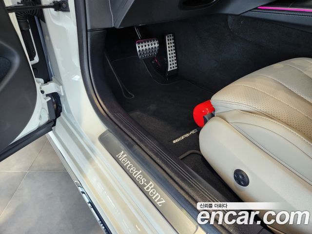 Mercedes-Benz E-Class E200 AMG Line
