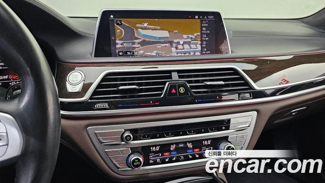 BMW 7-Series 740Li xDrive Design Pure Excellence