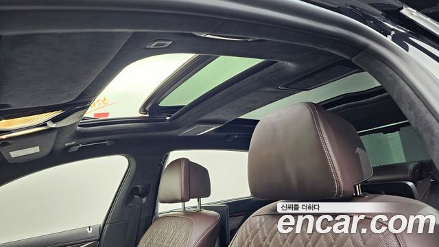 BMW 7-Series 740Li xDrive Design Pure Excellence