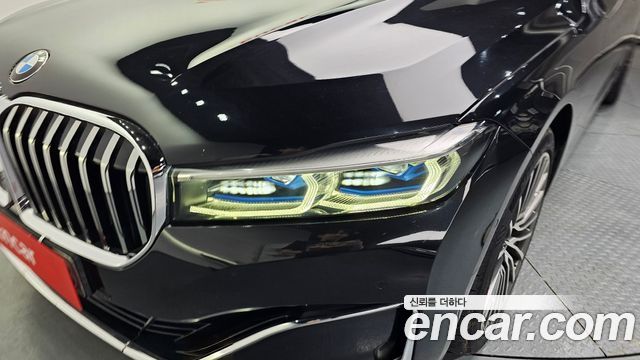 BMW 7-Series 740Li xDrive Design Pure Excellence