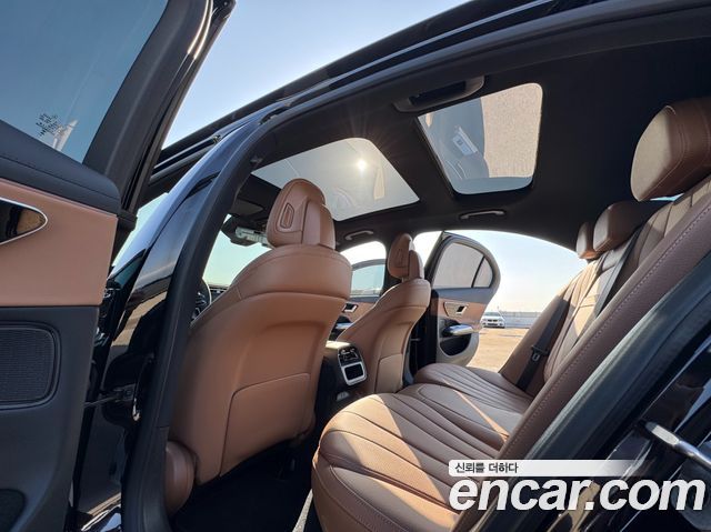 Mercedes-Benz E-Class E200 AMG Line