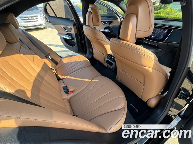 Mercedes-Benz E-Class E200 AMG Line