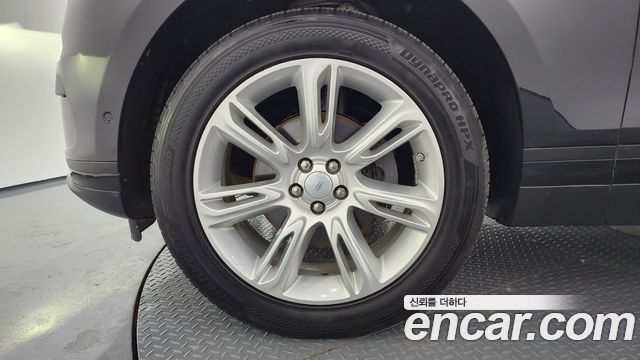 Land Rover Range Rover Velar 2.0 D240 SE
