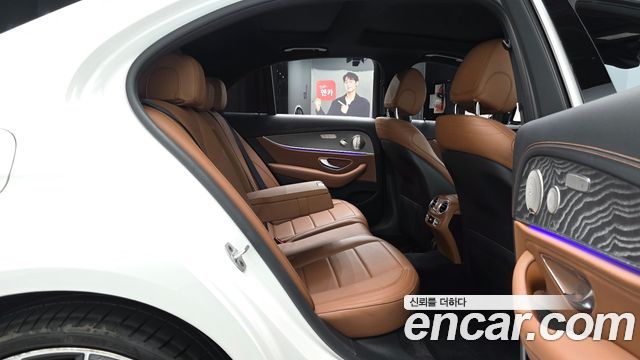Mercedes-Benz E-Class E350 4MATIC AMG Line