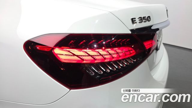 Mercedes-Benz E-Class E350 4MATIC AMG Line