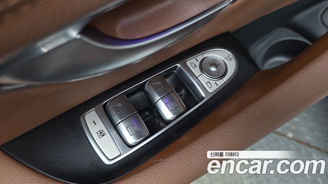 Mercedes-Benz E-Class E350 4MATIC AMG Line