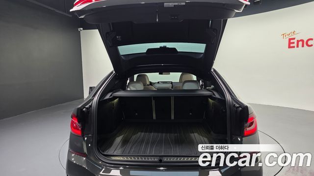 BMW Gran Turismo 630i xDrive M Sport