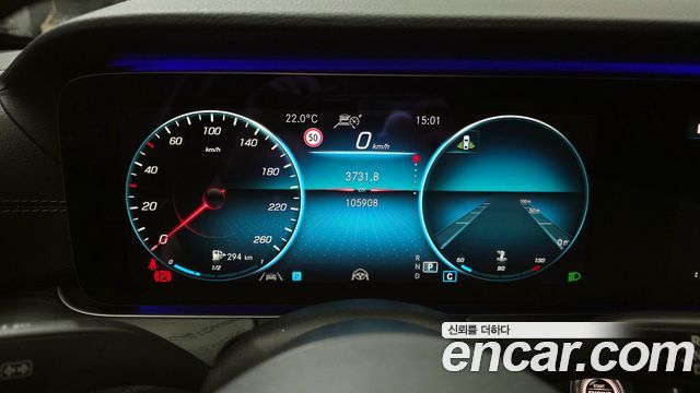 Mercedes-Benz E-Class E220d 4MATIC AMG Line