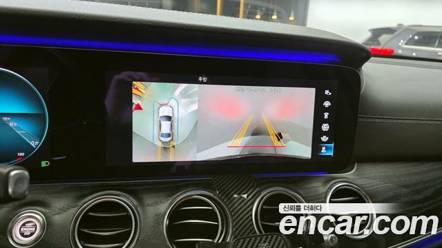 Mercedes-Benz E-Class E220d 4MATIC AMG Line