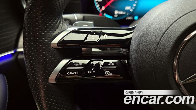 Mercedes-Benz E-Class E220d 4MATIC AMG Line