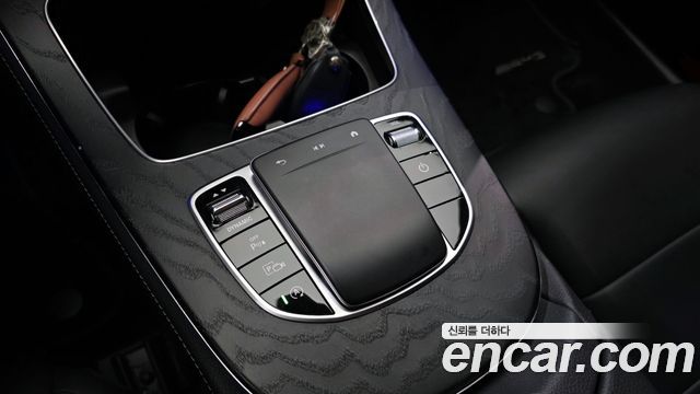 Mercedes-Benz E-Class E220d 4MATIC AMG Line