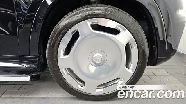 Mercedes-Benz GLS-Class Maybach GLS600 4MATIC Manufakur