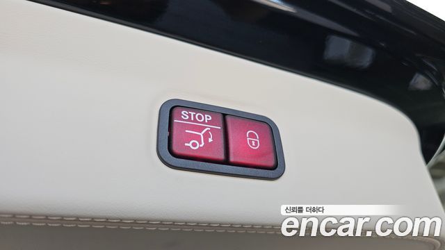 Mercedes-Benz GLS-Class Maybach GLS600 4MATIC Manufakur