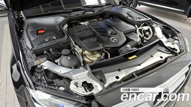 Mercedes-Benz E-Class E220d Avantgarde