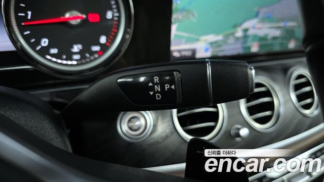 Mercedes-Benz E-Class E220d Avantgarde