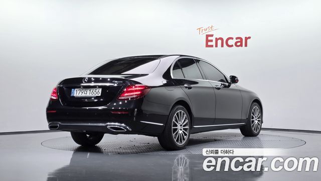 Mercedes-Benz E-Class E220d 4MATIC Exclusive