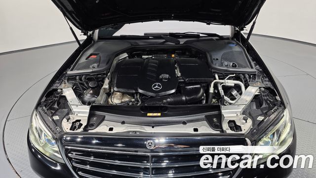 Mercedes-Benz E-Class E220d 4MATIC Exclusive