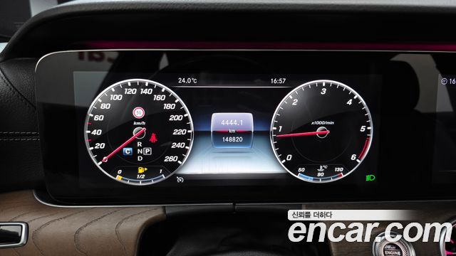 Mercedes-Benz E-Class E220d 4MATIC Exclusive