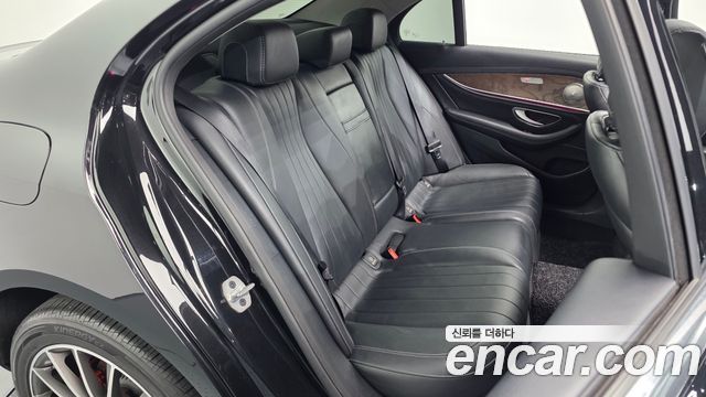 Mercedes-Benz E-Class E220d 4MATIC Exclusive