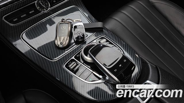 Mercedes-Benz E-Class E220d 4MATIC Exclusive