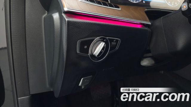 Mercedes-Benz E-Class E220d 4MATIC Exclusive