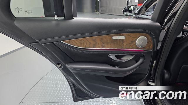 Mercedes-Benz E-Class E220d 4MATIC Exclusive