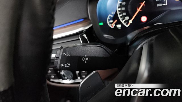 BMW 5-Series 530i xDrive Luxury Plus