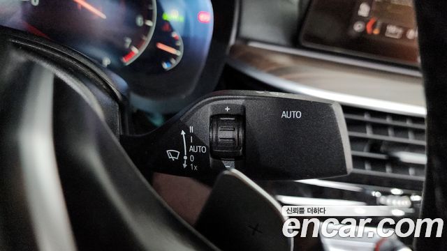 BMW 5-Series 530i xDrive Luxury Plus