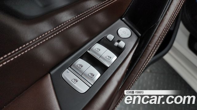 BMW 5-Series 530i xDrive Luxury Plus