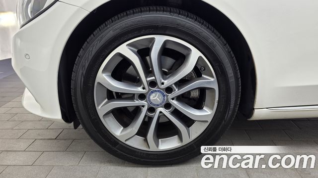 Mercedes-Benz C-Class C220 d Avantgarde