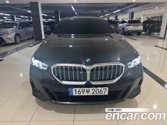 BMW 5-Series 530i xDrive M Sport