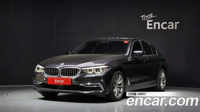 BMW 5-Series 520i Luxury