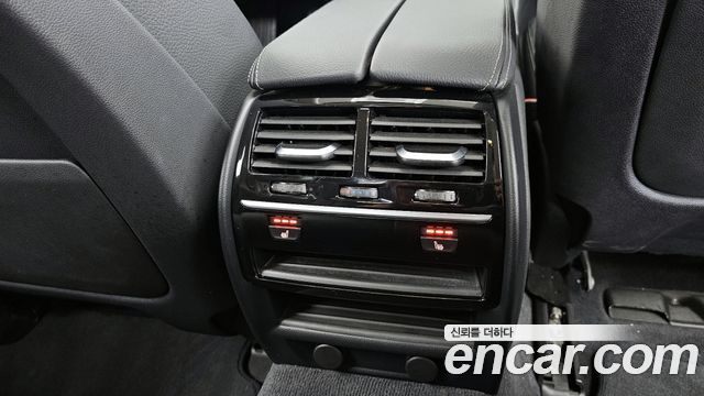 BMW 5-Series 520i Luxury