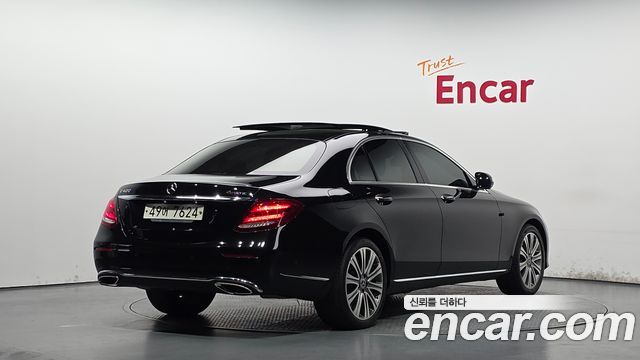 Mercedes-Benz E-Class E400 4MATIC Exclusive
