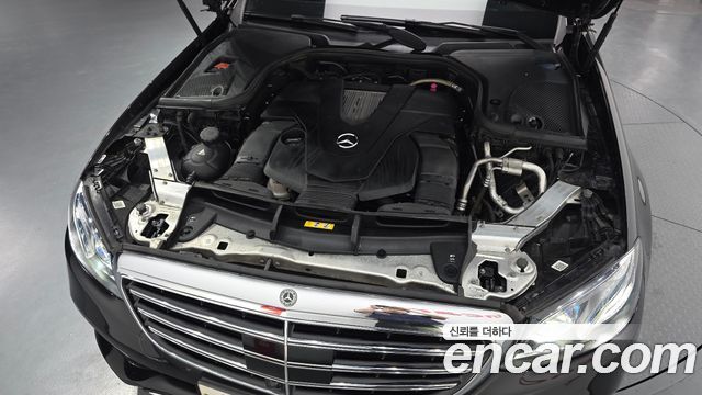 Mercedes-Benz E-Class E400 4MATIC Exclusive