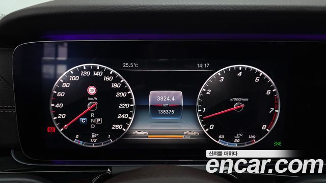 Mercedes-Benz E-Class E400 4MATIC Exclusive